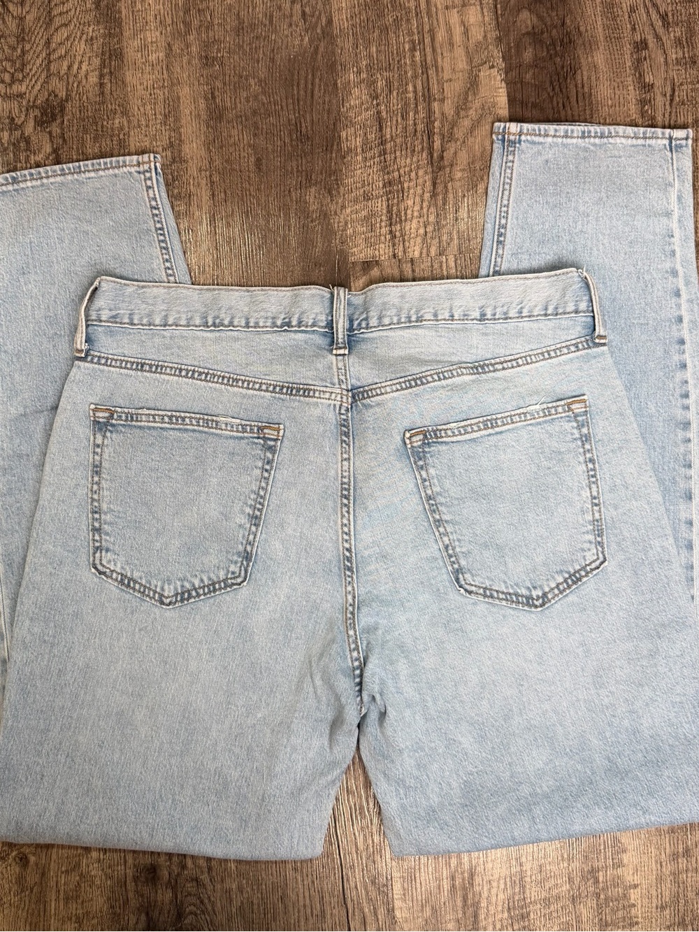 Old Navy Men Athletic Taper Built-In Flex Light Jeans Size 36X34 - Picture 4 of 6